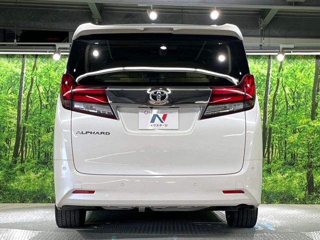 安心の最長10年・走行無制限保証（有償）をご用意。保証内容も充実はもちろん、無料点検＆オイル交換や、年中無休の全国・24時間ロードサービスも付帯されておりますのでご安心下さい。