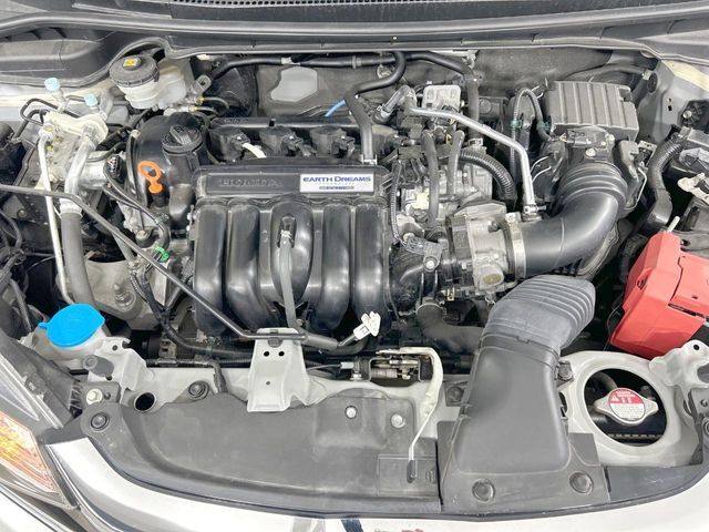 親切・丁寧な専門メカニックスタッフが応対！・車検・点検整備・事故等の修理などアフターサービスも安心。お車のカスタマイズもネクステージのサービススタッフまでご相談ください！