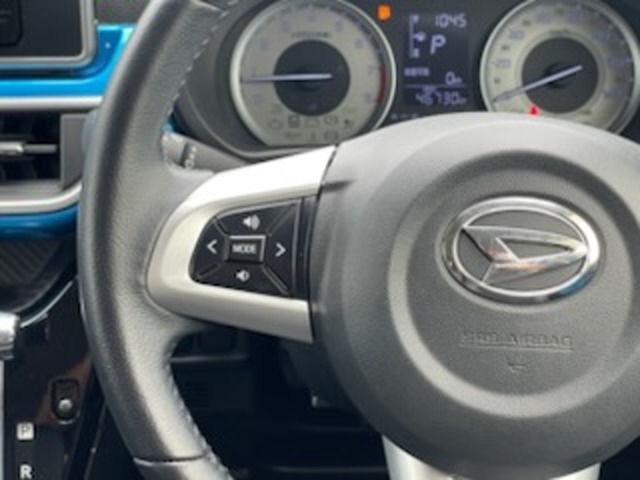 綺麗・清潔に仕上げております。内装の綺麗なお車は気持ちが良いですし、コンディションのいい車が多いです。前のユーザーが丁寧に使っていた証拠です。