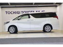 自動車保険も私たちにお任せください！当社は土・日曜日も営業しておりますので万が一のときも安心です！今ご加入の保険証をご持参いただければ簡単に保険診断等も承りますのでお気軽にご連絡ください！