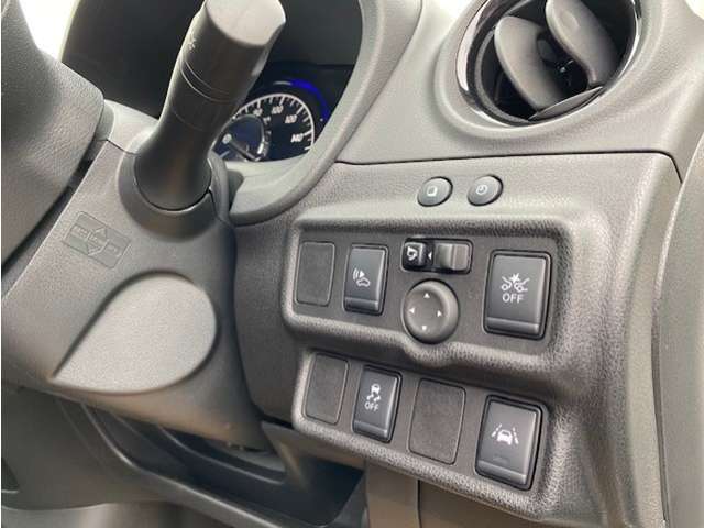 安全をサポート、横滑り防止/燃費節約アイドリングストップ