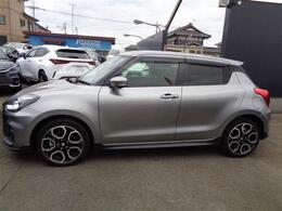 LEDヘッドライト装備！