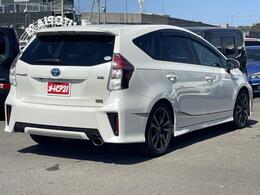 電動格納ウィンカーミラー・18インチ純正AW・プライバシーガラス・W/S/Cエアバッグ・ABS