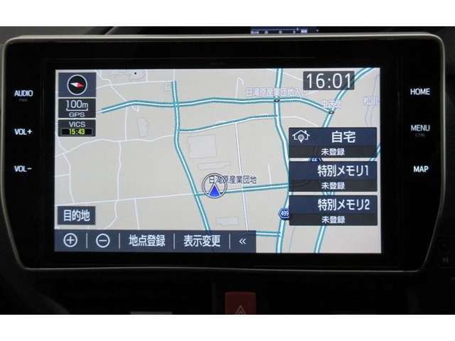 ナビは純正品。フルセグテレビ・CD・DVD・Bluetooth・SDオーディオ対応。