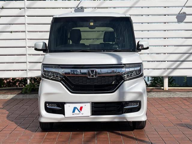 弊社では、全車『修復歴なし』のお車のみ取り扱っております。専任バイヤーによる厳選した仕入れの後、入庫後の車両チェックを行い、ネクステージが認定した高品質な中古車をご提供しております。