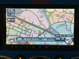 【ナビ】各種オーディオメディアをお楽しみいただけます。自分の現在地を確認できる事と目的地までのルート案内げできます。ドライバーはモニター上に映し出された地図で確認することができます。