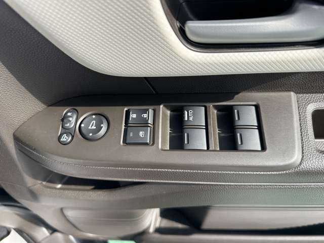 ★納車前に、当社の指定工場で納車前点検を行って納車しますので、安心してお乗りいただけます！もちろん、点検料は車両本体価格に含まれています！