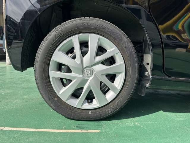 ★納車前に、専属のクリーニングスタッフが、ピッカピカにクリーニングして納車いたします！もちろん、ピッカピカの状態でお渡しするクリーニング費用も支払総額に含まれています！