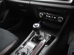 クラッチのすべり感もなくマニュアル車でよくダメになるシフトのリンケージのガタもありません！