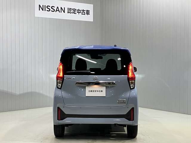 プライバシーガラスで夏場も涼しく、室内の保護にもなりますね！