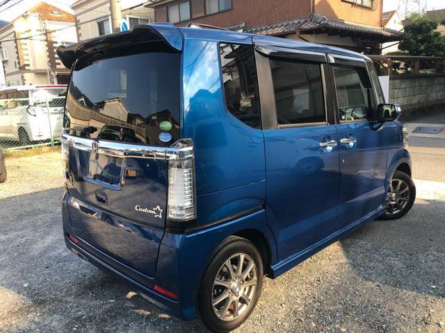 お客様が今お乗りのお車を下取りまたは買取させて頂くことも可能です。すぐに金額を算出しお伝え致しますのでお気軽にお問い合わせ下さい。