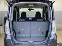 【ラゲッジスペース】広々としたスペースで荷物もたくさんのせることができますね♪