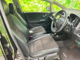 「この車の写真をもっと見たい」「状態が気になる」「この装備はついている？」どんな小さな疑問でもお気軽にお問い合わせください！