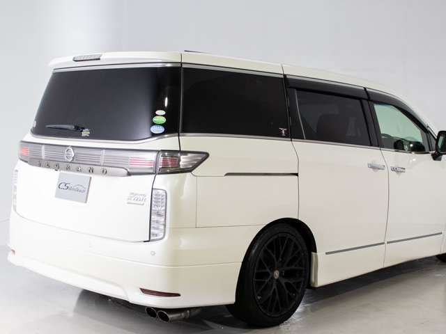 ★ボディーカラーは新車時からの純正色です！色替え車・オールペイント車両ではございません。