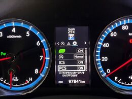 【プリクラッシュセーフティ】前方の車両等を検知し、衝突しそうな時は警報で注意を促し、ブレーキを踏む力をサポート。ブレーキを踏めなかった場合は衝突被害軽減ブレーキが作動、衝突回避をサポートします。