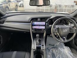 【インパネ全体】全方位で視界が広く、高い目線で運転もしやすいです！