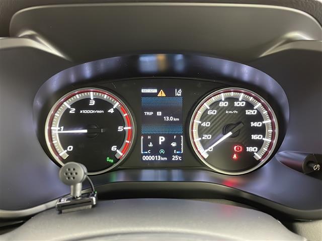 【スピードメーター】メーターがシンプルで見やすく運転しやすいですね！