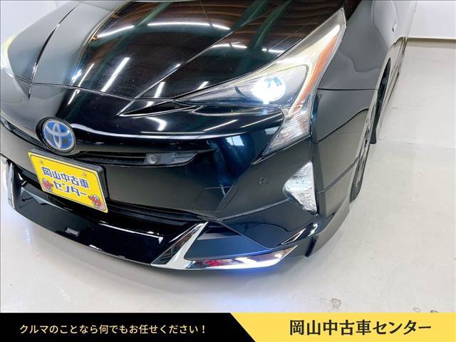 トヨタ　プリウス　Aプレミアム　ツーリングセレクション　中古車　フロントスポイラー：フロント部分を低く見せ、力強い印象を与えるデザイン。トヨタ純正ブランドカスタマイズの製品として高い品質と耐久性