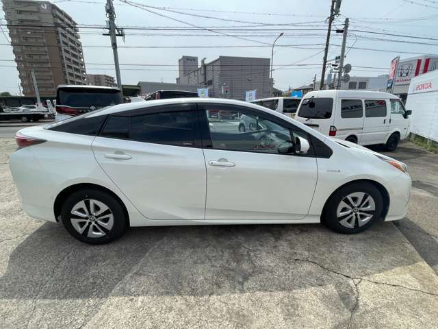 ご覧いただきありがとうがざいます。中古車だけだなく、各種新車の販売も行っております。