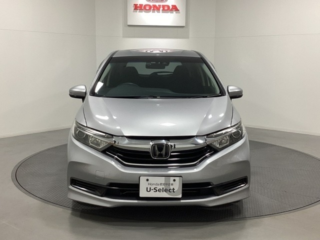 【Honda認定中古車 U-Select】　エンジン、オーディオやカーナビ(社外品は除く）に至るまで保証をお付け致します。全国のホンダディーラーで保証と整備が受けられます。