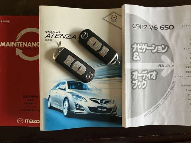 車両＆ナビ取説、スペアスマートキーも揃ってますよ^ ^