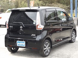 自社車検整備工場・鈑金塗装工場完備！！もしもの時も安心のアフターサービス！！