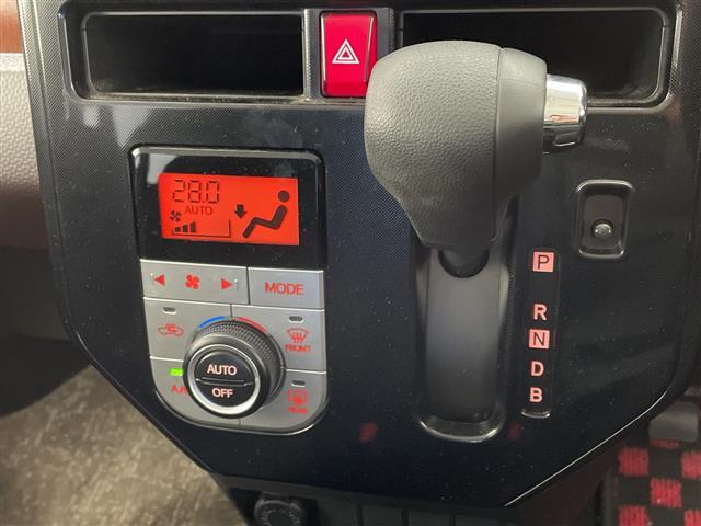 【シフトレバー】『シフトレバー』の画像になります。写真の内容に関してご不明点、ご質問等がございましたらお気軽にガリバー店舗までお問い合わせください。