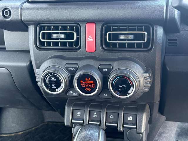 お手頃軽自動車から人気のミニバン、話題のSUVなどなど常時在庫車を展示しています。お客様にピッタリの一台を一緒に見つけませんか？