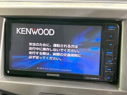 【ナビゲーション】目的地までしっかり案内してくれる使いやすいナビ。Bluetooth接続すればお持ちのスマホやMP3プレイヤーの音楽を再生可能！毎日の運転がさらに楽しくなります！！