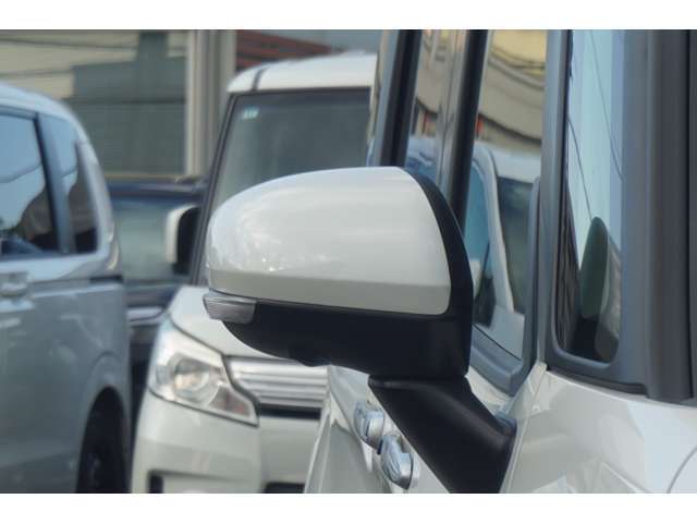 電動格納式ウィンカードアミラー！