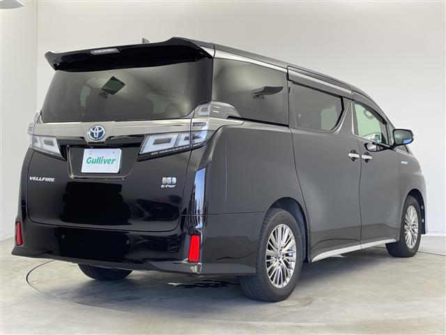【右斜後】ガリバーの保証は、走行距離が無制限！電球や消耗品、ナビ等の社外品も保証対象。末永いカーライフに対応する充実した保証内容（保証期間によって保証内容は変わります。)