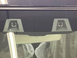 【スズキ　セーフティサポート】走行中に前方の車両等を認識し、衝突しそうな時は警報とブレーキで衝突回避と被害軽減をアシスト。より安全にドライブをお楽しみいただけます。