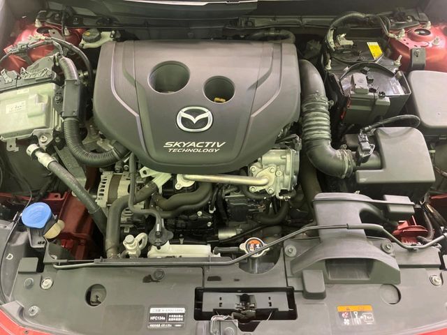 親切・丁寧な専門メカニックスタッフが応対！・車検・点検整備・事故等の修理などアフターサービスも安心。お車のカスタマイズもネクステージのサービススタッフまでご相談ください！
