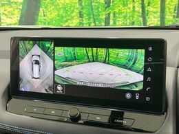 【アラウンドビューモニター】専用のカメラにより、上から見下ろしたような視点で360度クルマの周囲を確認することができます☆死角部分も確認しやすく、狭い場所での切り返しや駐車もスムーズに行えます。