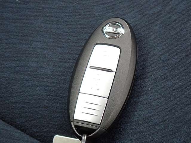 キーを出さずにドアロックの開閉からエンジン始動まで出来るインテリキー♪