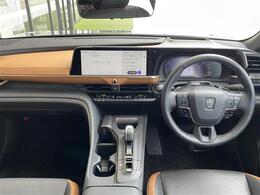 【インパネ全体】全方位で視界が広く、高い目線で運転もしやすいです！◆乗って触って体感してみてください！！当社車両は試乗可能です！お気軽にスタッフまでご相談ください！