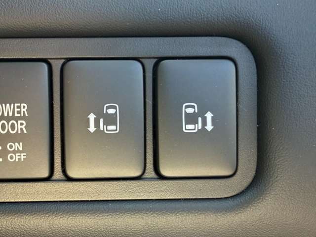 自社陸運局認証工場完備！国家資格車検検査員資格を持った整備士による整備。ステレオ、エアコン等走行に関係のない所も不具合箇所があれば修理してお渡しいたします。