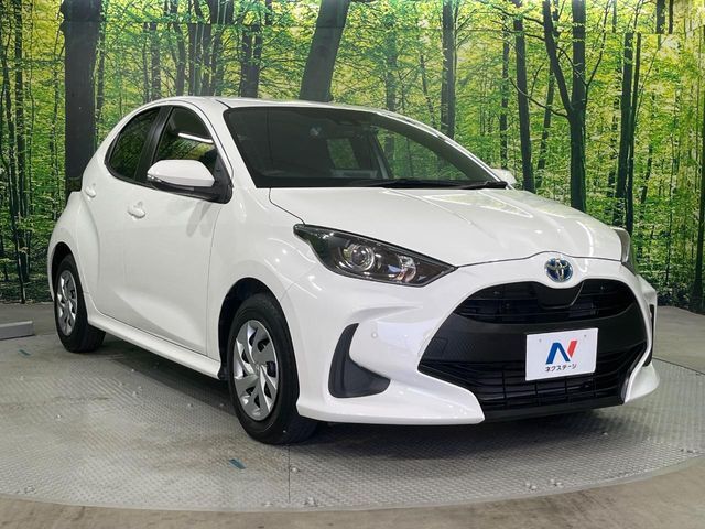 高透明度のガラス皮膜で撥水はもちろん、上質なツヤ・光沢を実現。紫外線や酸性雨から大切な愛車を保護し、色あせ・劣化を防止。「弾スプラッシュコート」、「弾プリミッサコート」からお選びいただけます。