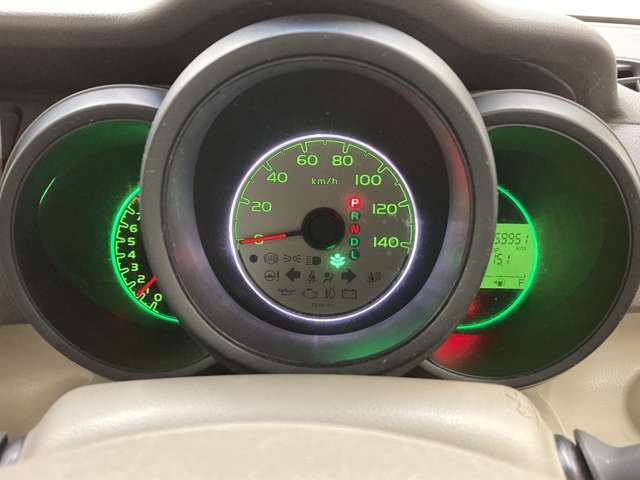 当店は走行距離不明・改ざん車は販売いたしません！安心してお車に乗って頂けるようご案内致します。