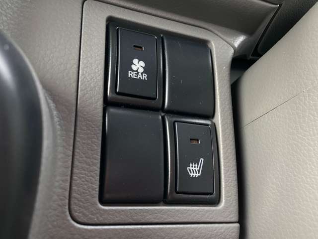 各種スイッチ類（使用の用途はスタッフにご質問下さい）