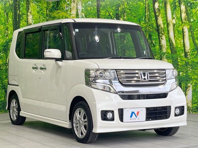 高透明度のガラス皮膜で撥水はもちろん、上質なツヤ・光沢を実現。紫外線や酸性雨から大切な愛車を保護し、色あせ・劣化を防止。「弾スプラッシュコート」、「弾プリミッサコート」からお選びいただけます。