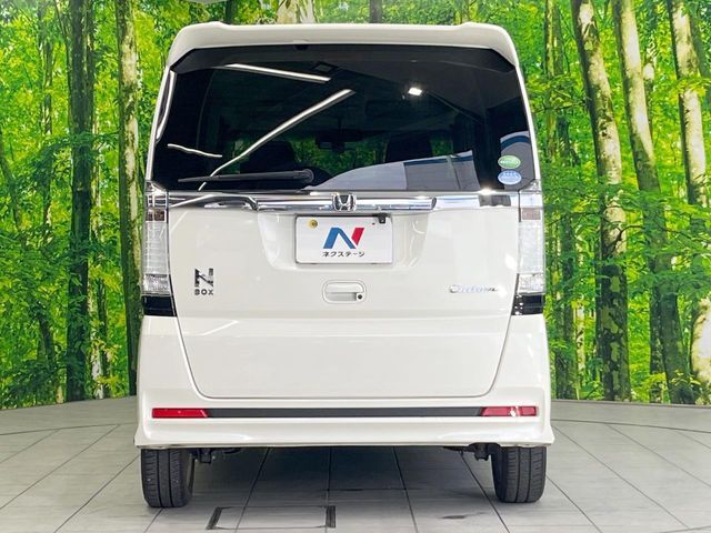 安心の最長10年・走行無制限保証（有償）をご用意。保証内容も充実はもちろん、無料点検＆オイル交換や、年中無休の全国・24時間ロードサービスも付帯されておりますのでご安心下さい。