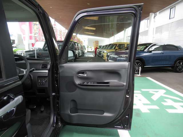 カーセンサーアフター保証も扱っています！　納車前の整備もお任せください！　アフターフォローもばっちりお任せください(^O^)
