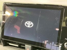 【10.5インチナビ】高級感とインパクトのある大画面ナビを装備。各種オーディオ操作はもちろん、スマホ連携もできる利便性の高いナビです♪