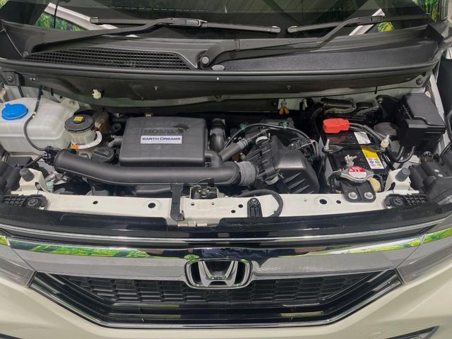 親切・丁寧な専門メカニックスタッフが応対！・車検・点検整備・事故等の修理などアフターサービスも安心。お車のカスタマイズもネクステージのサービススタッフまでご相談ください！