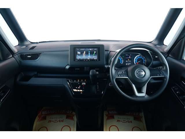 全体的に内装の状態も良好で使用感が少なくキレイです！気になるような臭いや汚れ、キズもございません！