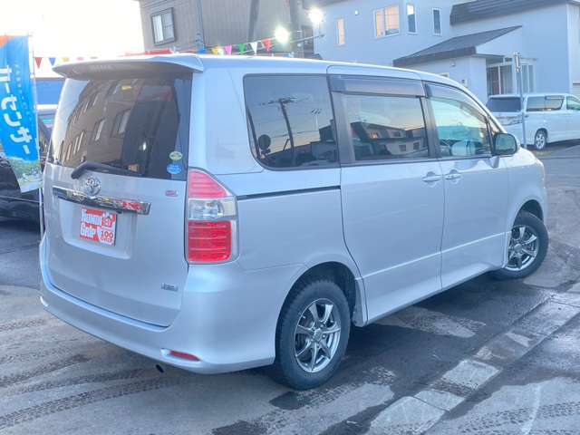 札幌隣☆格安安心中古車ならハンドレッドグリップへ☆クチコミトップクラス☆ご覧頂きありがとうございます！当社は厳選仕入でお客様に少しでも安く！良い車！をご提供しております！