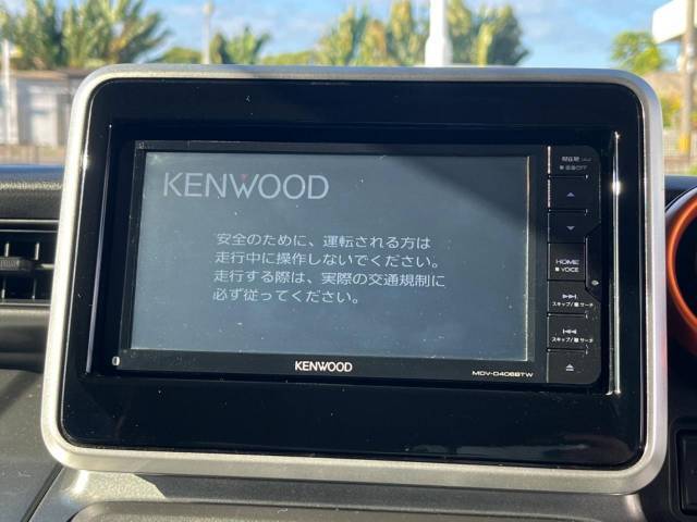 【ナビゲーション】使いやすいナビで目的地までしっかり案内してくれます。各種オーディオ再生機能も充実しており、お車の運転がさらに楽しくなります！！