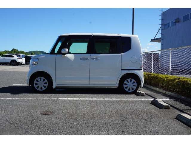 ディーラーの車が高いというイメージをお持ちのお客様、必見ですよ！諸費用が明確で安いので、是非、総額でご検討ください！