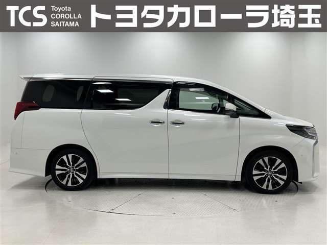 外板色はホワイトパールクリスタルシャイン（070）！ボディサイズは全長495×全幅185×全高193センチ！3ナンバー登録となります！